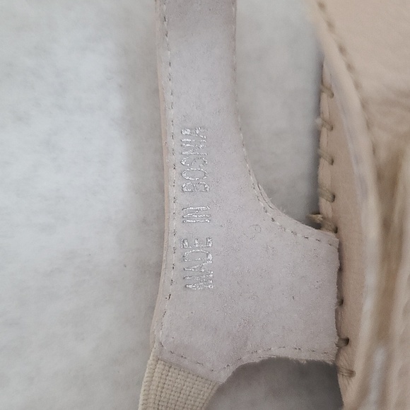 NEW Relaxshoe Women's Natural color Leather Wedge Air cushioned Sandals(Sz 6) - Picture 4 of 11